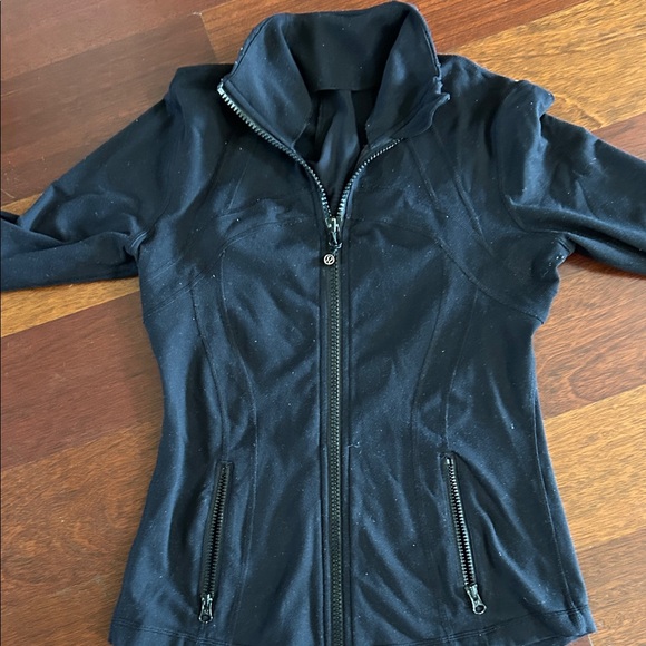 Women's Black Lululemon Jacket - Picture 1 of 2